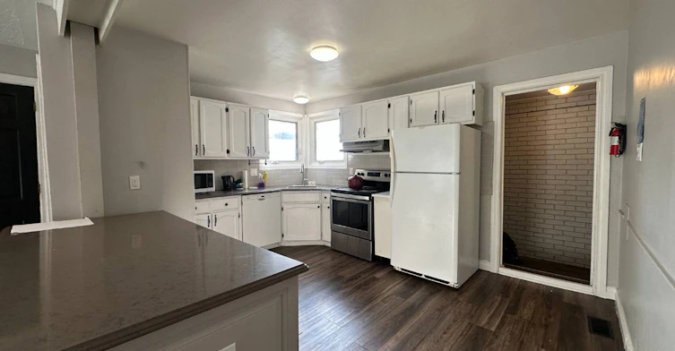 778 Weller Street, Peterborough, ON, K9J 8K2 - 6