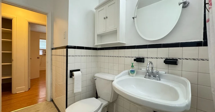 Upper Level-73 Eugenia Street, Barrie, ON, L4M 1P9 - 21
