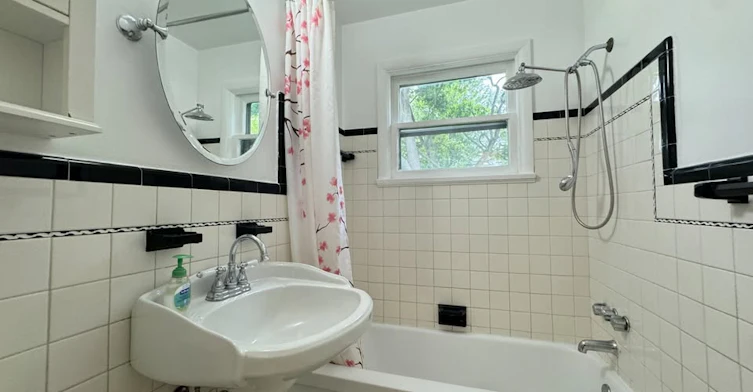 Upper Level-73 Eugenia Street, Barrie, ON, L4M 1P9 - 22
