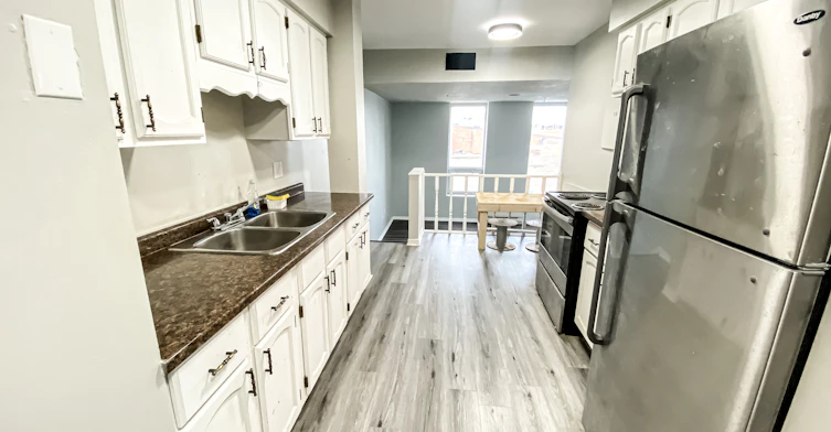 51 King Street West, Brockville, ON, K6V 3P8 - 2