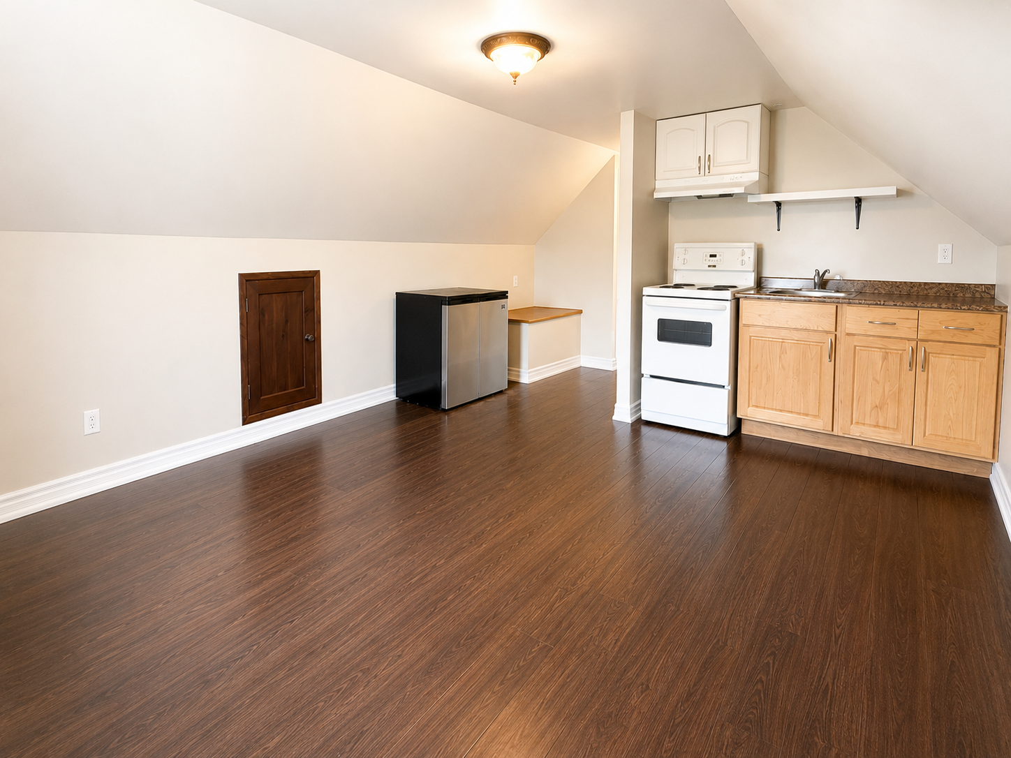 91 Carrick Avenue, Hamilton, ON, L8M 2W5 - 2