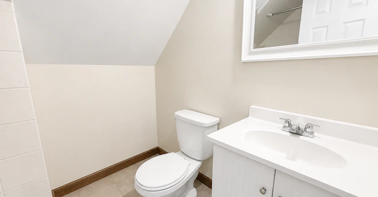 91 Carrick Avenue, Hamilton, ON, L8M 2W5 - 9