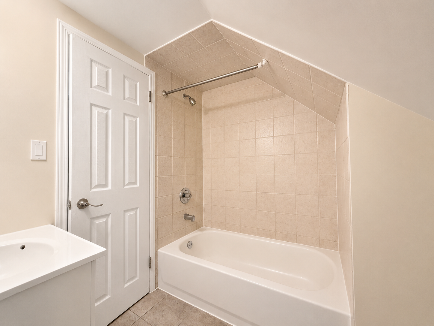 91 Carrick Avenue, Hamilton, ON, L8M 2W5 - 8
