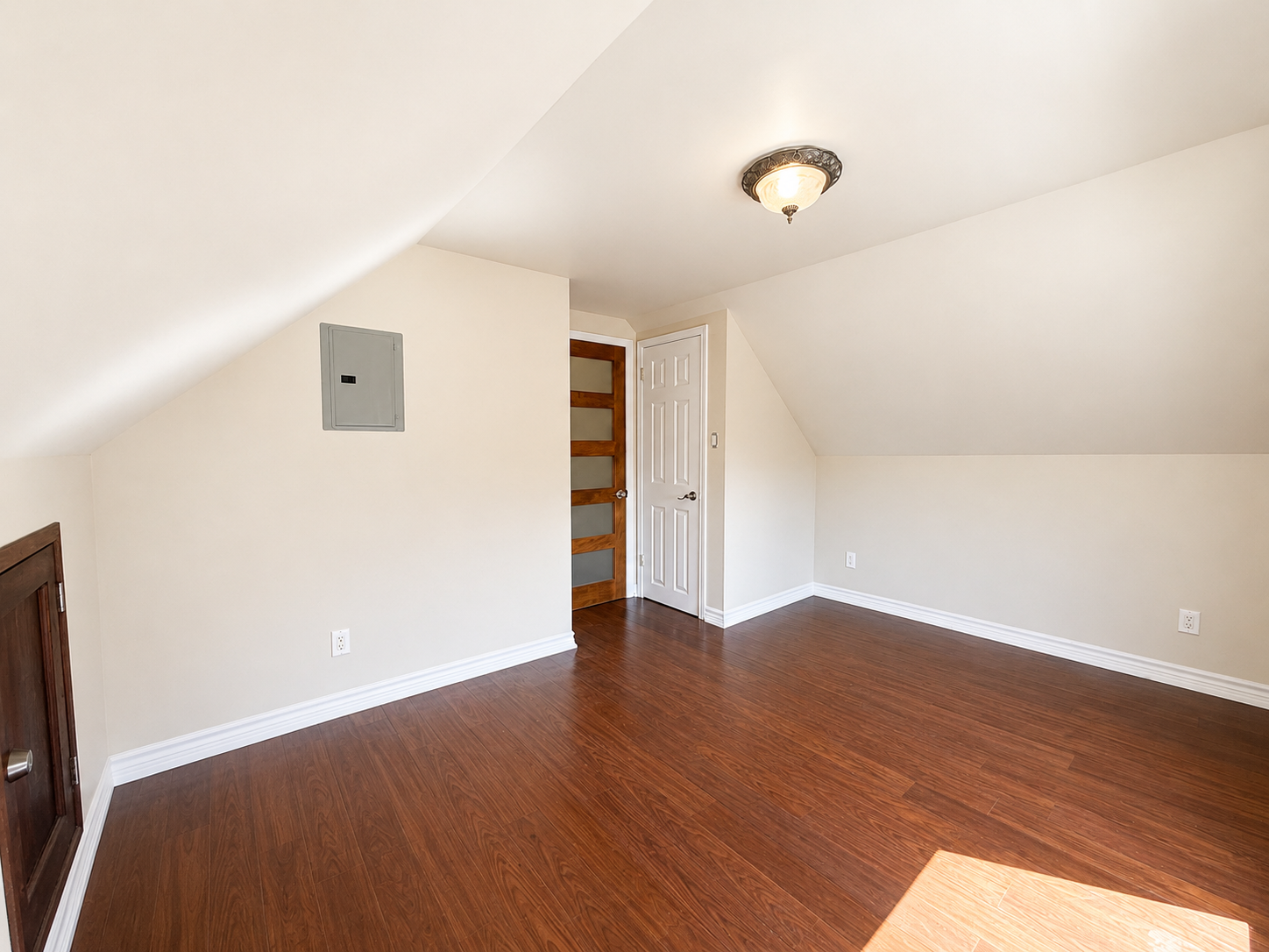 91 Carrick Avenue, Hamilton, ON, L8M 2W5 - 7
