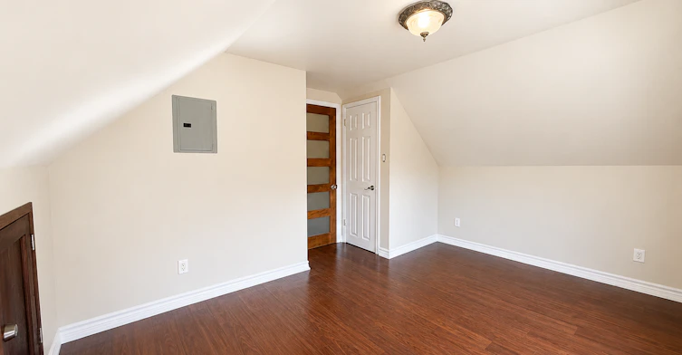91 Carrick Avenue, Hamilton, ON, L8M 2W5 - 7