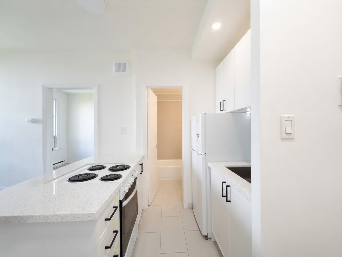 203-181 Gerrard Street East, Toronto, ON, M5A 2E5 - 6