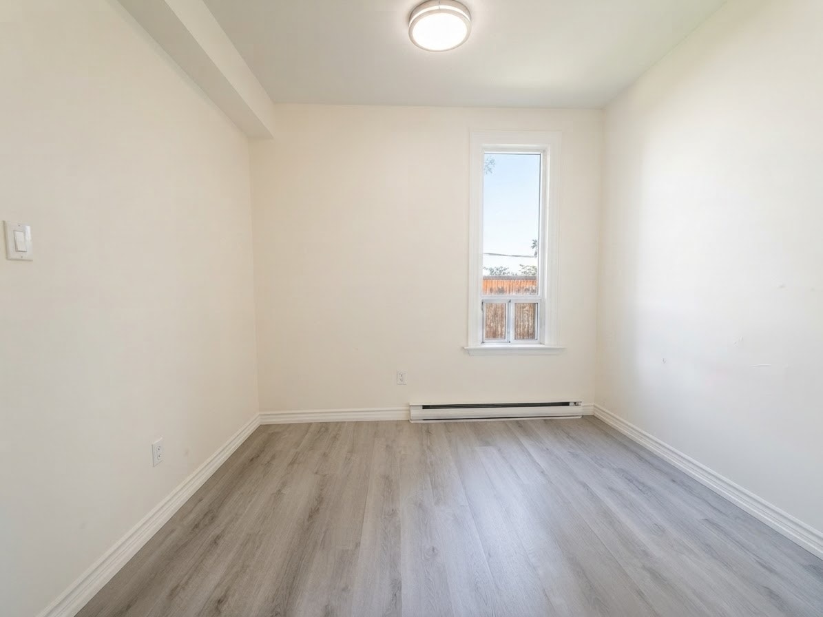 203-181 Gerrard Street East, Toronto, ON, M5A 2E5 - 11