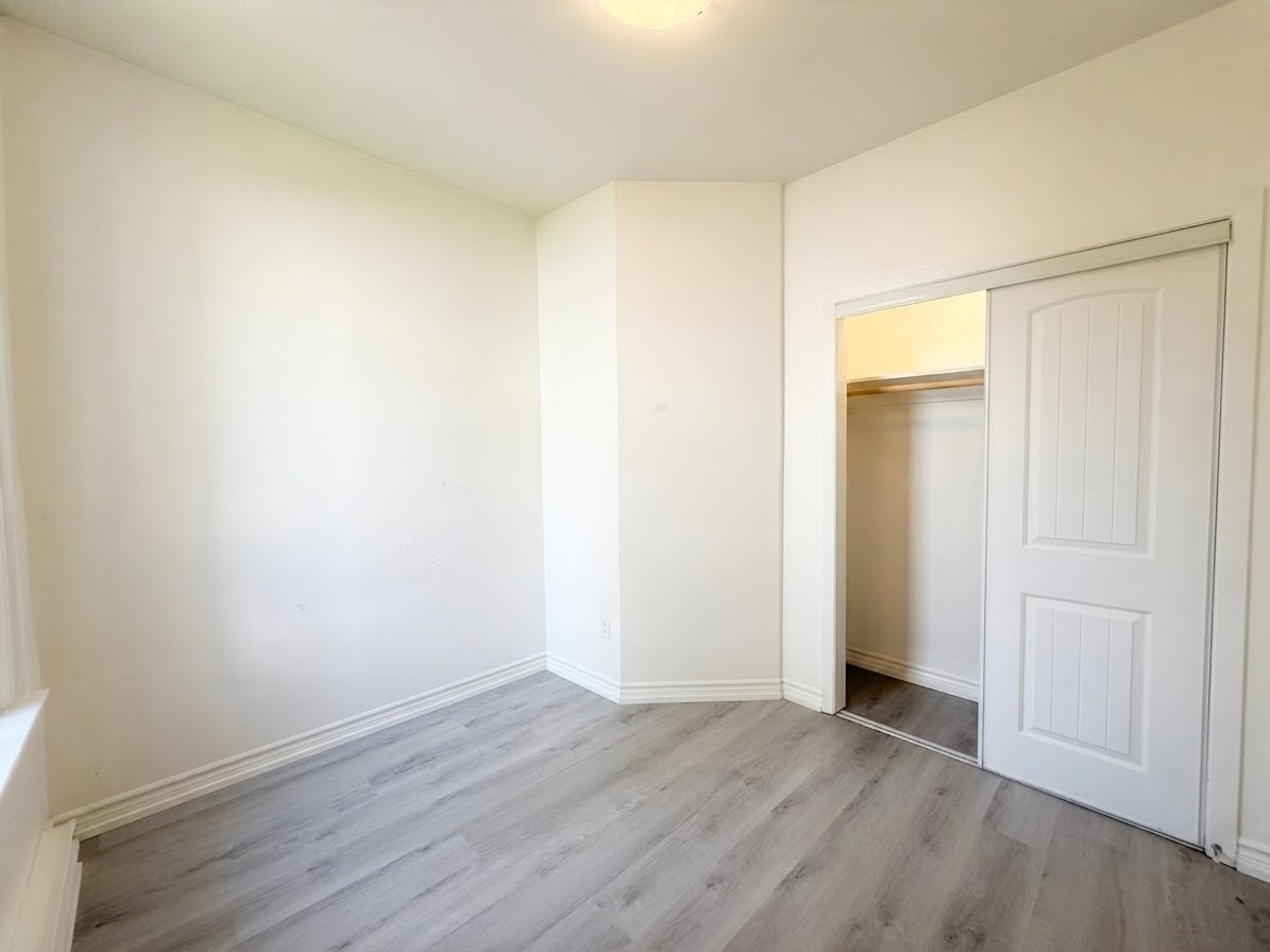 203-181 Gerrard Street East, Toronto, ON, M5A 2E5 - 12