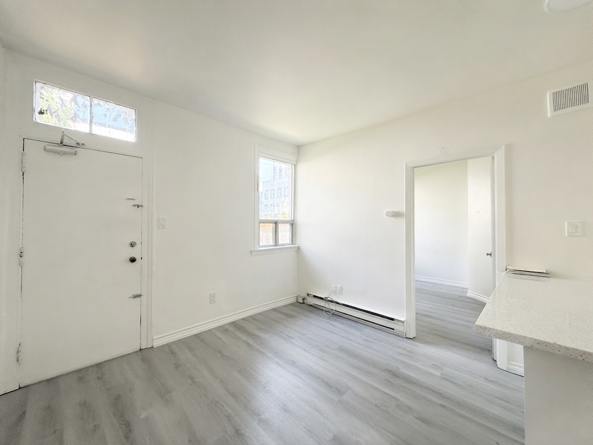 203-181 Gerrard Street East, Toronto, ON, M5A 2E5 - 3