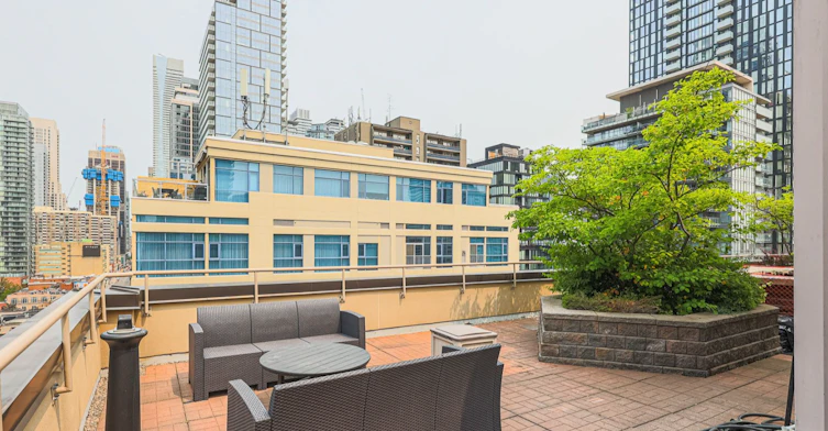 703-555 Yonge Street, Toronto, ON, M4Y 3A6 - 14