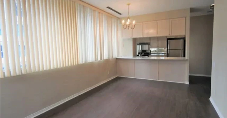 703-555 Yonge Street, Toronto, ON, M4Y 3A6
