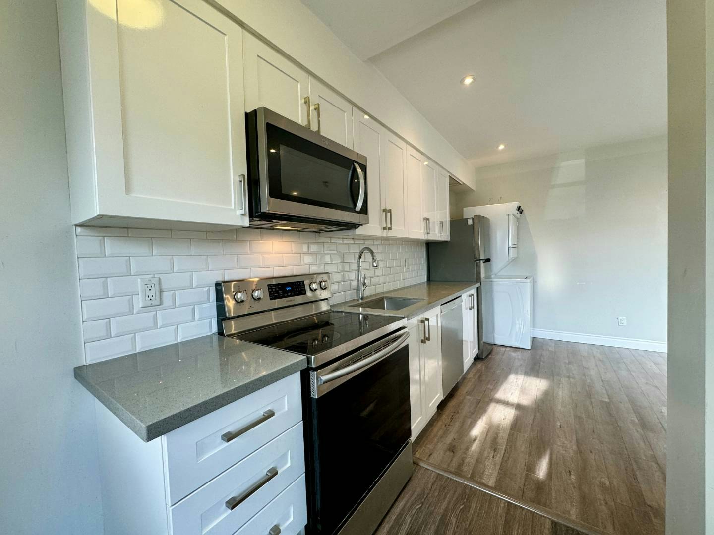 Lower B-48 Dewhurst Boulevard, Toronto, ON, M4J 3H9 - 5