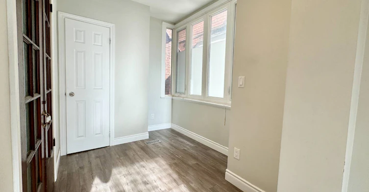 Lower B-48 Dewhurst Boulevard, Toronto, ON, M4J 3H9 - 10