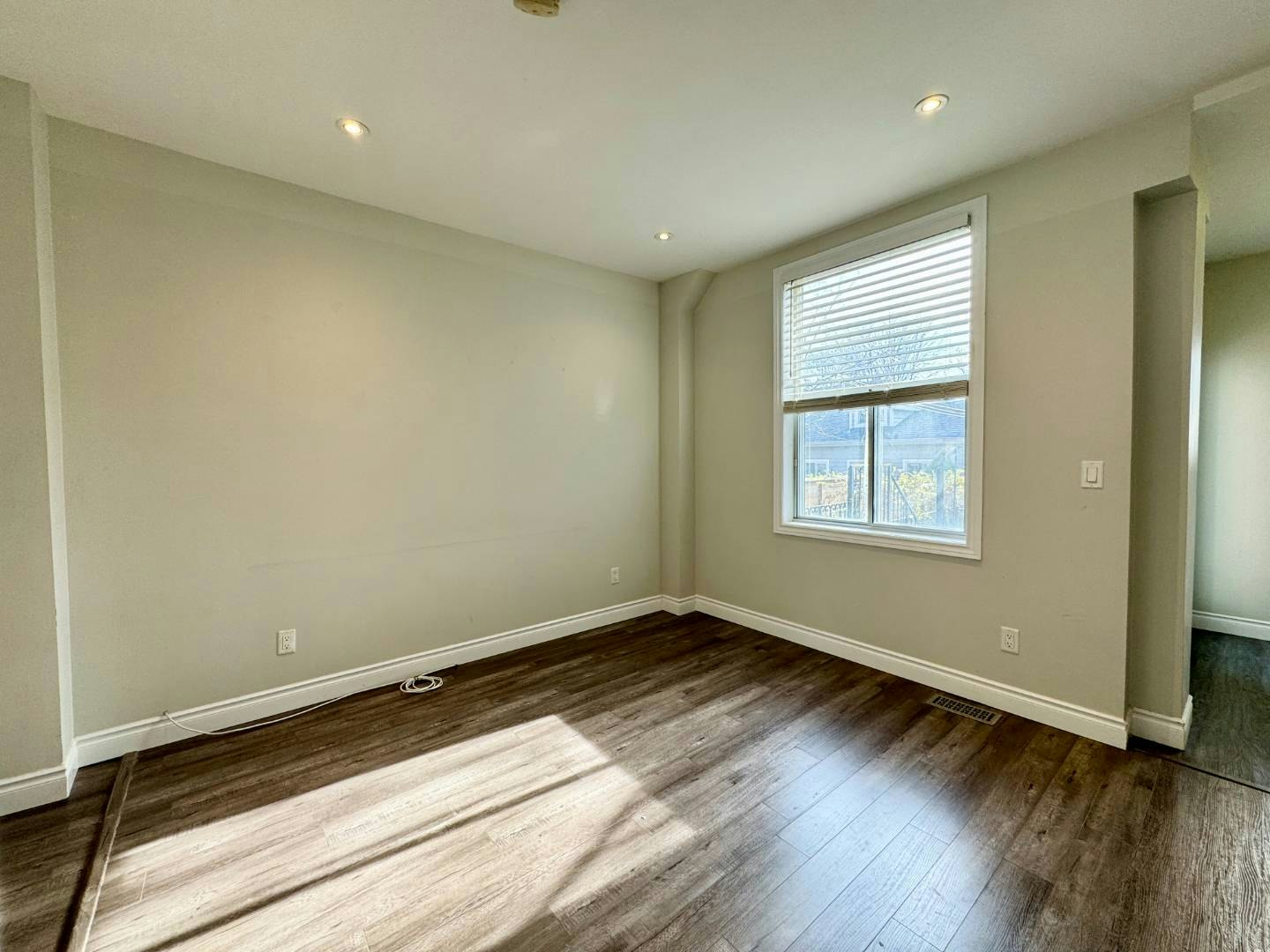 Lower B-48 Dewhurst Boulevard, Toronto, ON, M4J 3H9 - 9