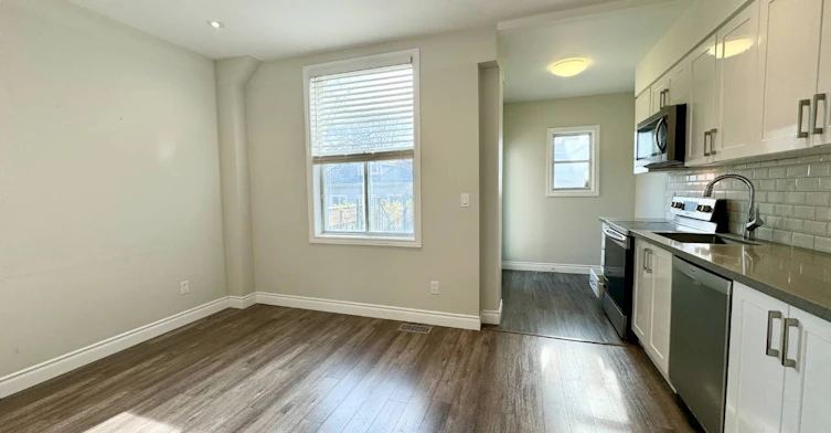 Lower B-48 Dewhurst Boulevard, Toronto, ON, M4J 3H9 - 8