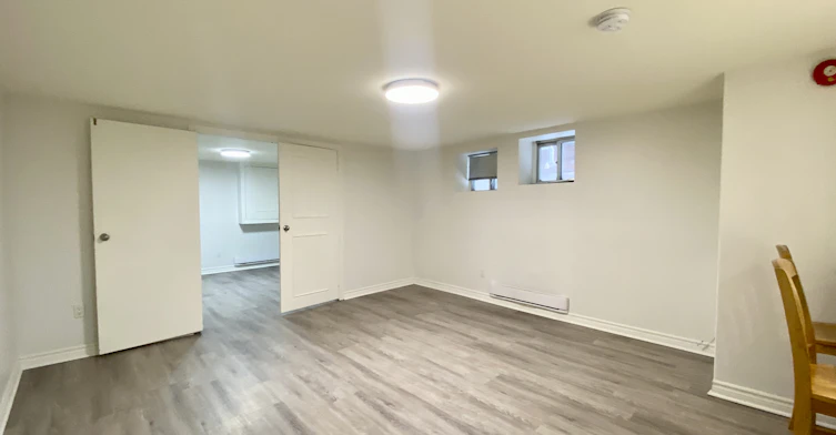 BSMT-589 Annette Street Bsmt, Toronto, ON, M6S 2C3 - 4