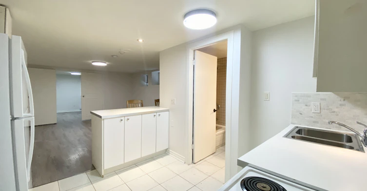 BSMT-589 Annette Street Bsmt, Toronto, ON, M6S 2C3 - 6