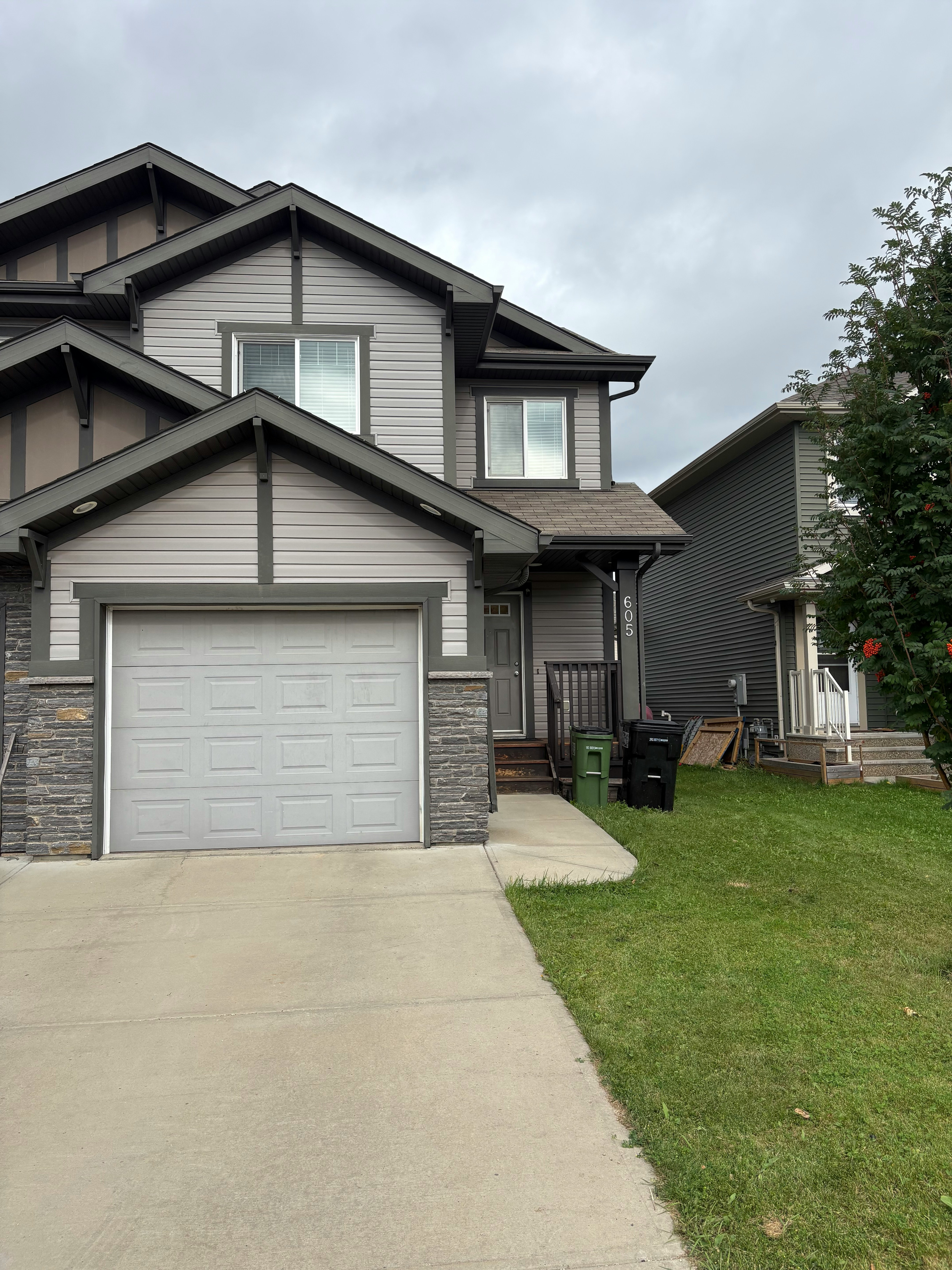 605 175a Street Southwest, Edmonton, AB, T6W 2G5