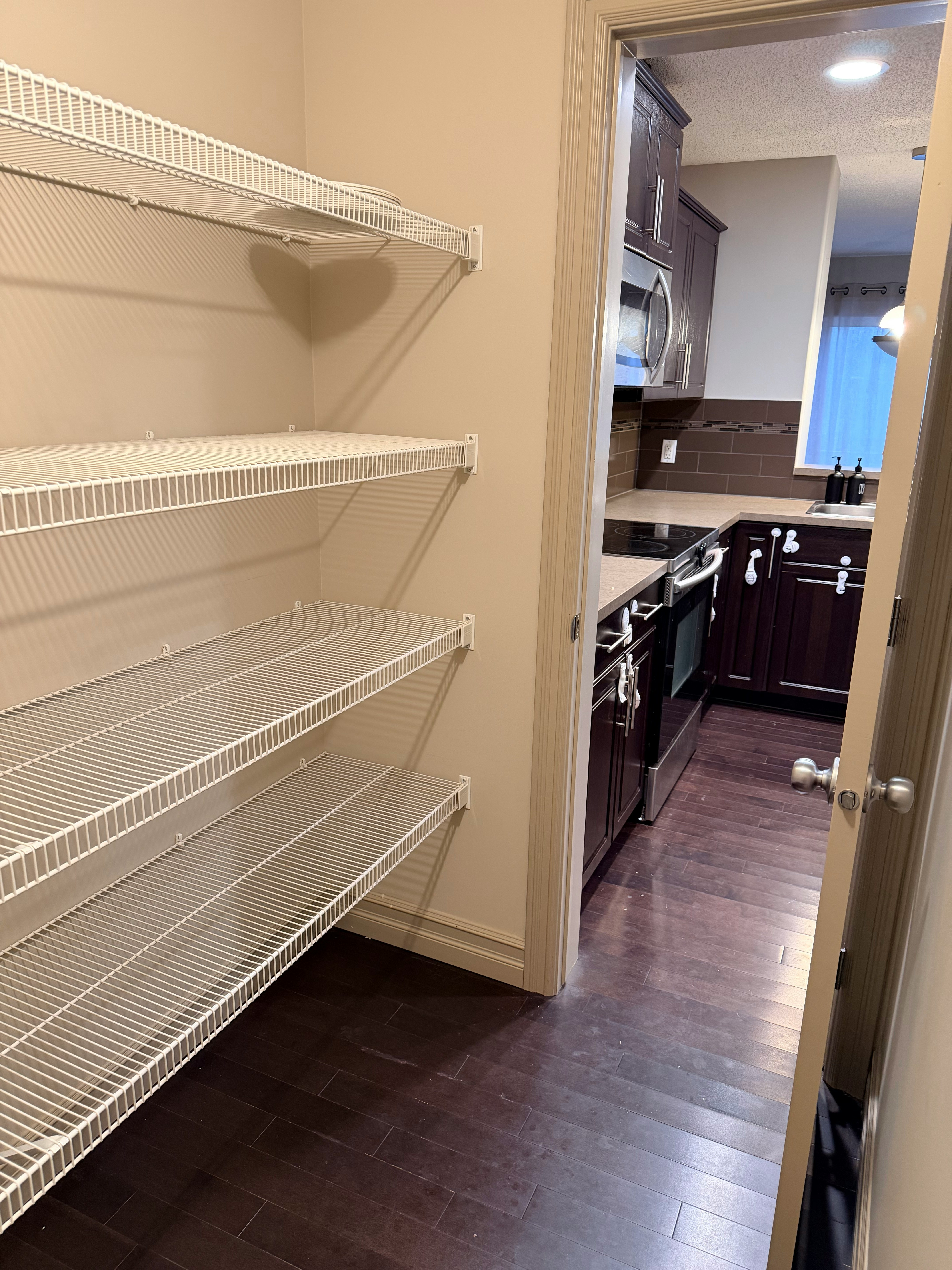 605 175a Street Southwest, Edmonton, AB, T6W 2G5 - 8