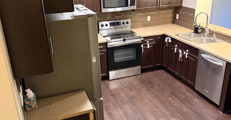 605 175a Street Southwest, Edmonton, AB, T6W 2G5 - 6