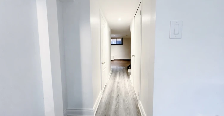 909 Palmerston Avenue, Toronto, ON, M6G 2S4 - 6