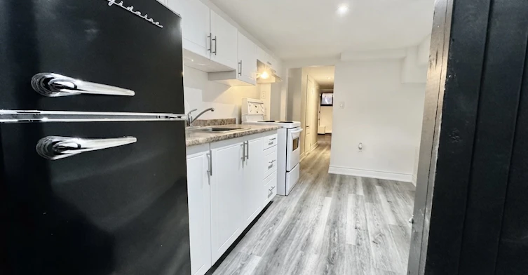909 Palmerston Avenue, Toronto, ON, M6G 2S4 - 5