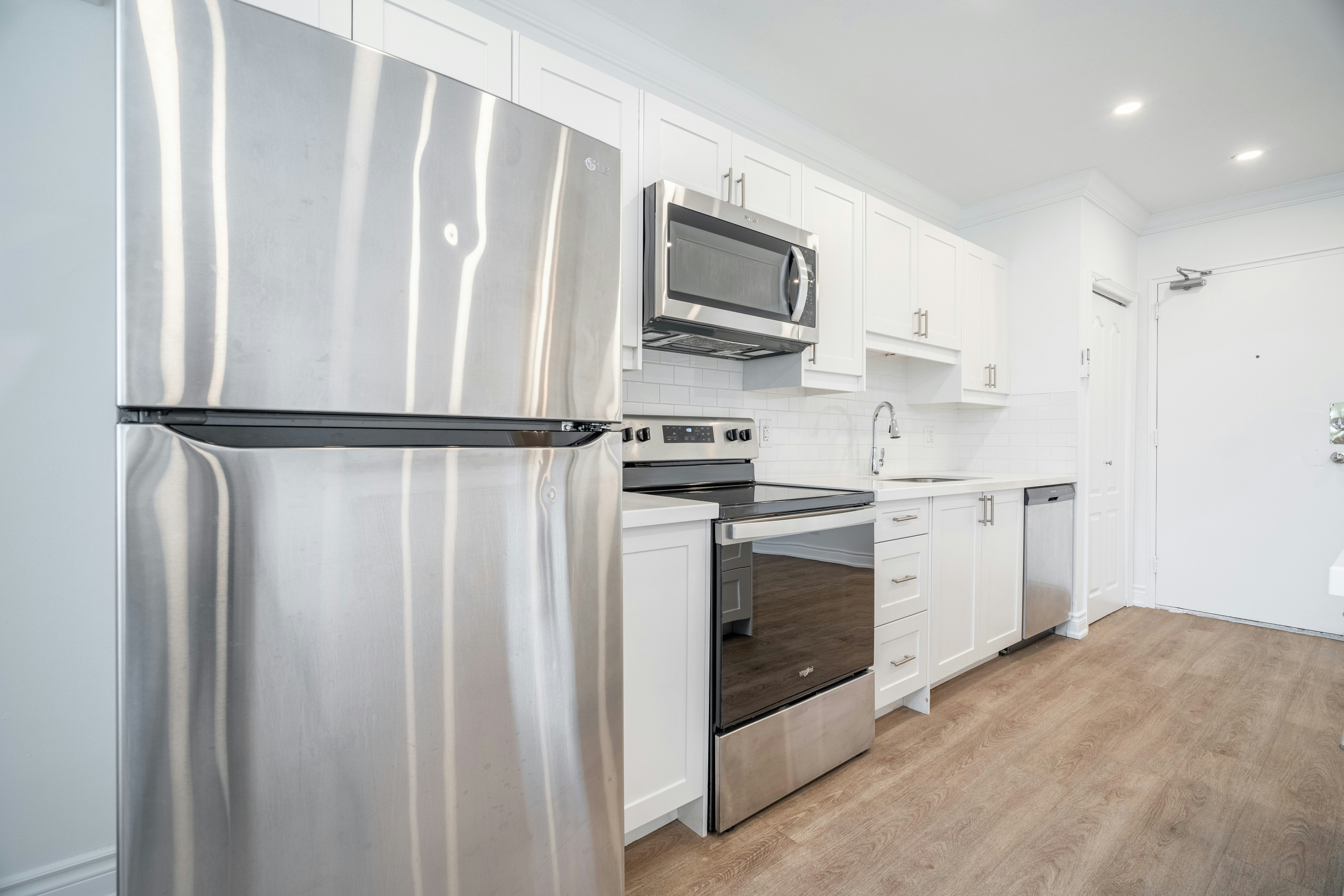 203-112 St Josephs Drive, Hamilton, ON, L8N 2E7 - 8