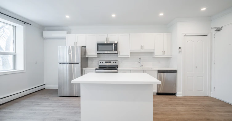 203-112 St Josephs Drive, Hamilton, ON, L8N 2E7 - 6