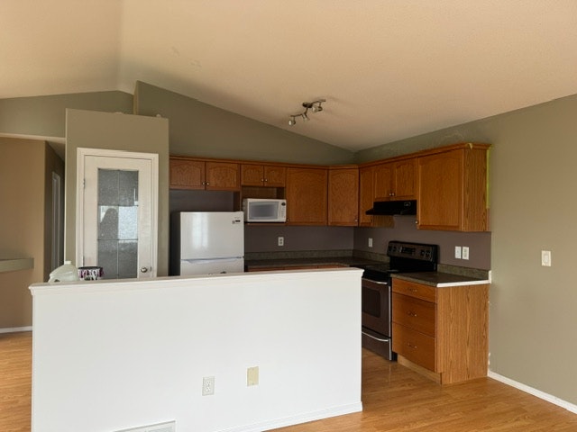 1-18 Pinnacle Grove, Grande Prairie, AB, T8W 2Z2 - 7