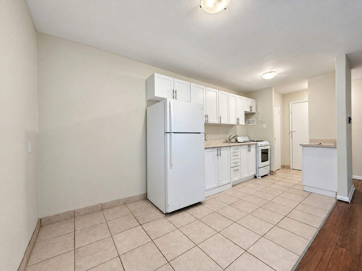 108-880 Colborne Road, Sarnia, ON, N7V 3K3 - 4