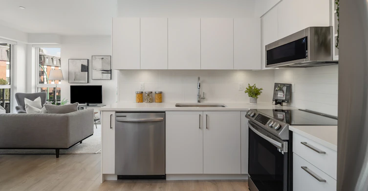153 East 4th Street, North Vancouver, BC, V7L 1H5 - 14
