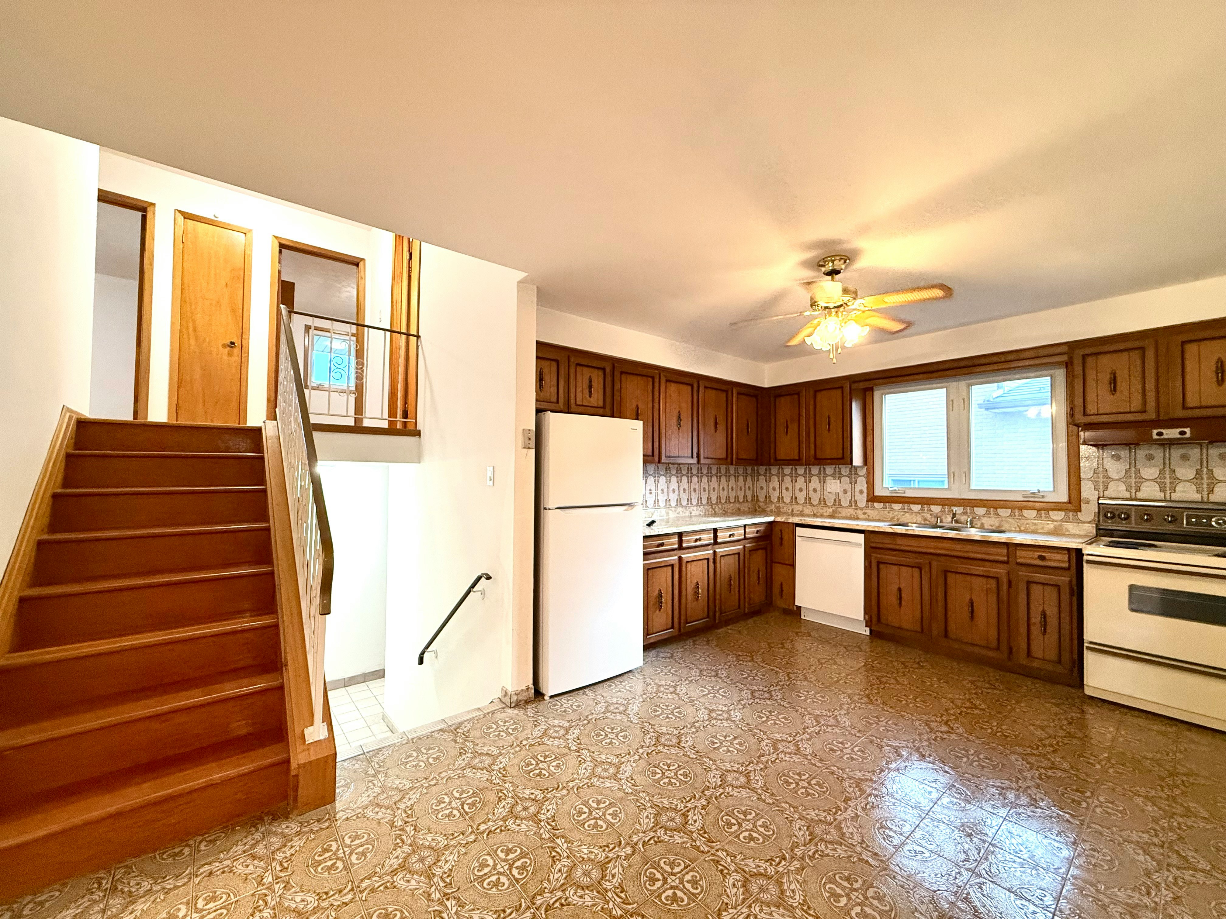 1-100 Taymall Street, Hamilton, ON, L8W 1Z4 - 11