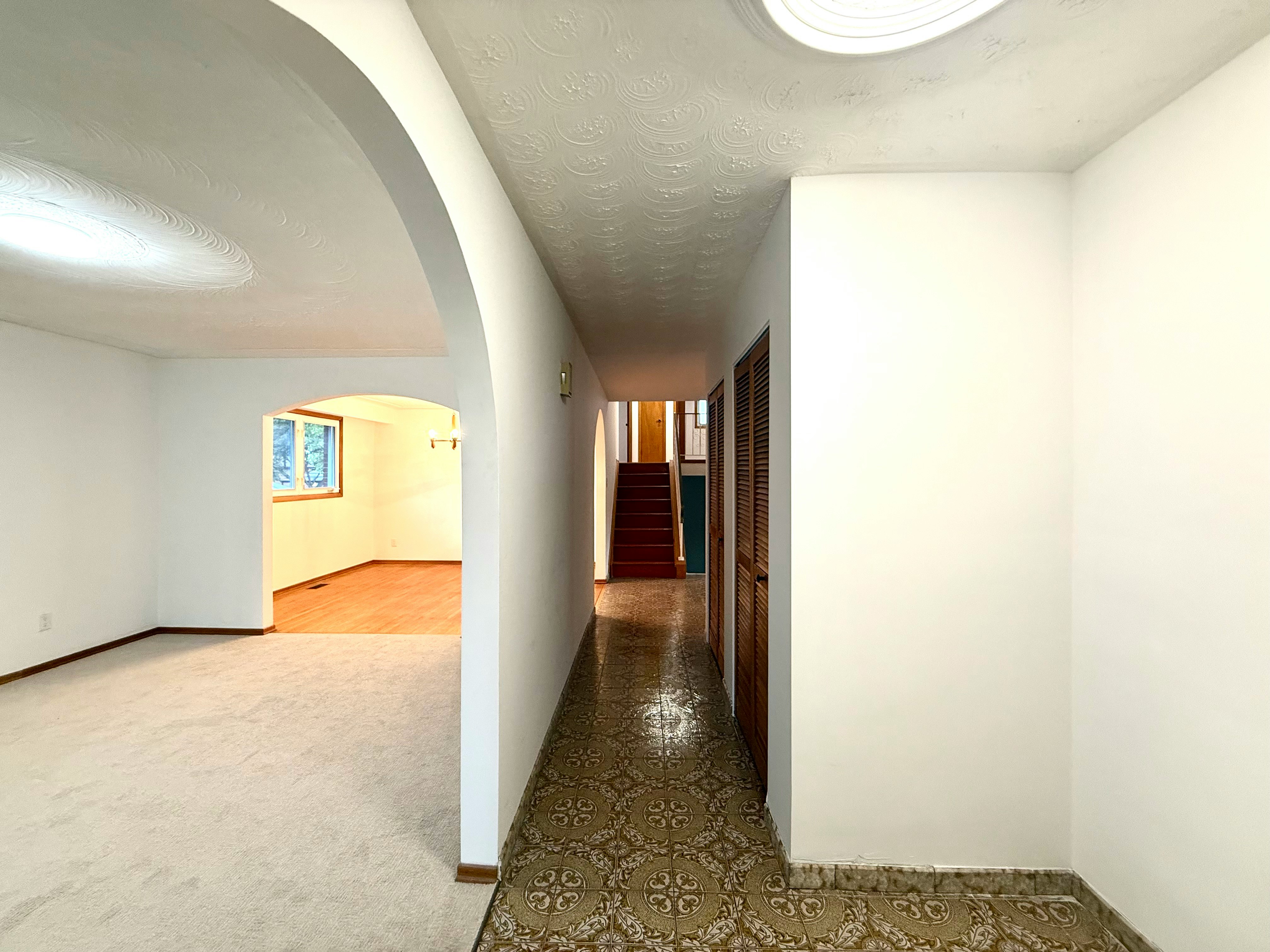 1-100 Taymall Street, Hamilton, ON, L8W 1Z4 - 2
