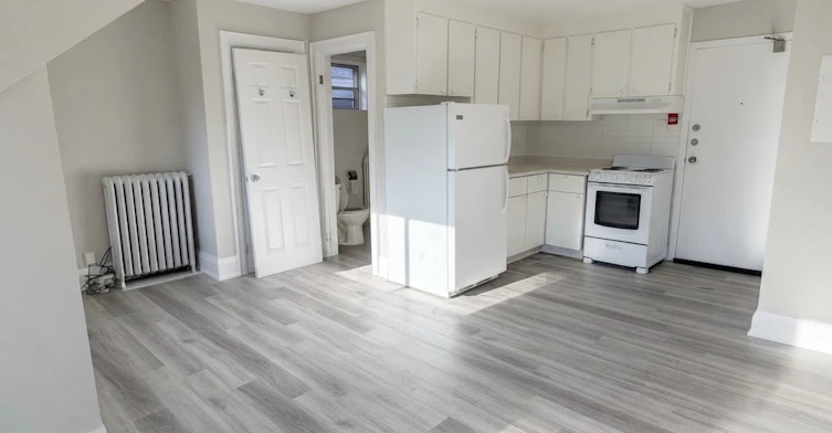 7-415 Brunswick Avenue, Toronto, ON, M5R 2Z2