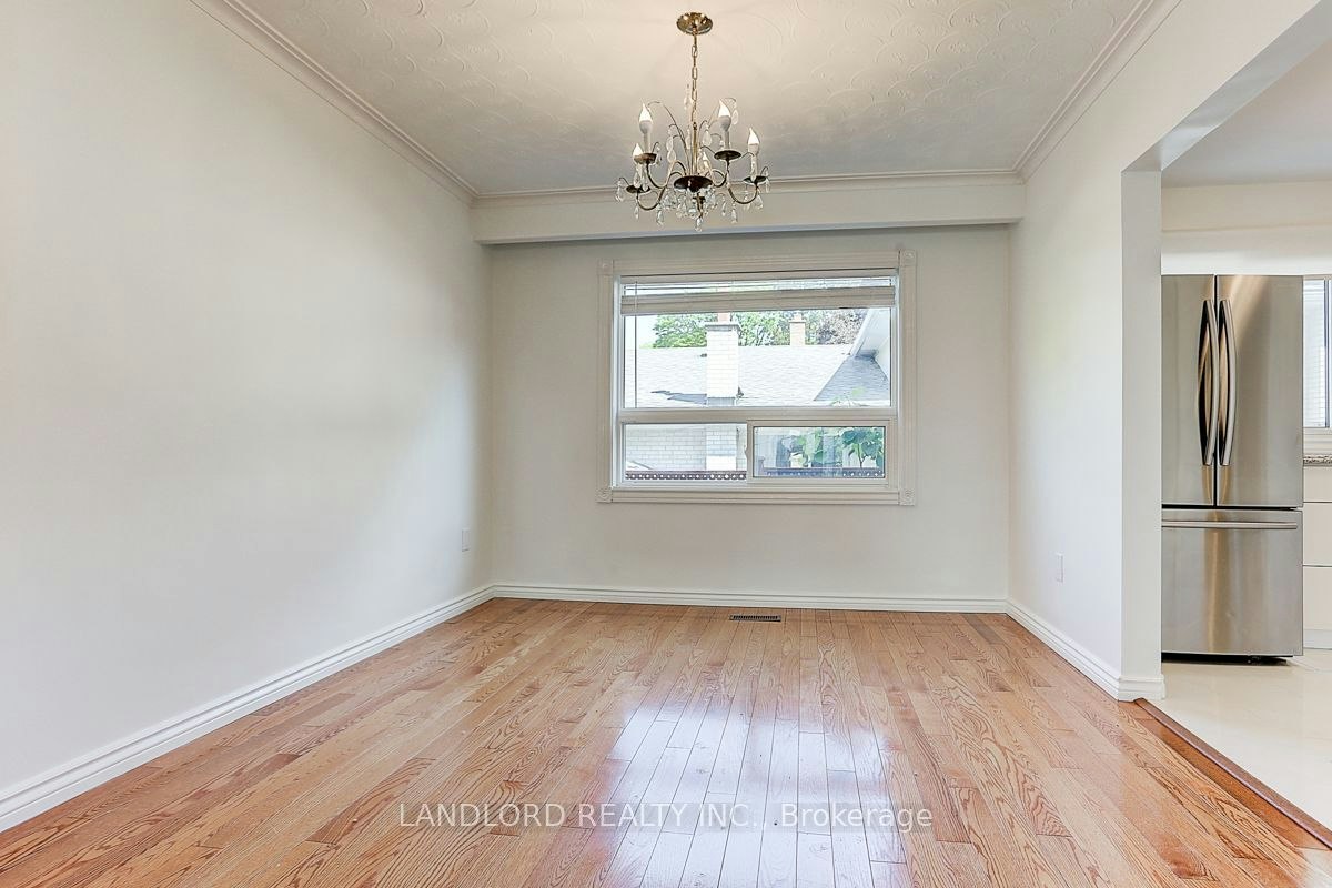 21 Pineway Boulevard, Toronto, ON, M2H 1A3 - 5