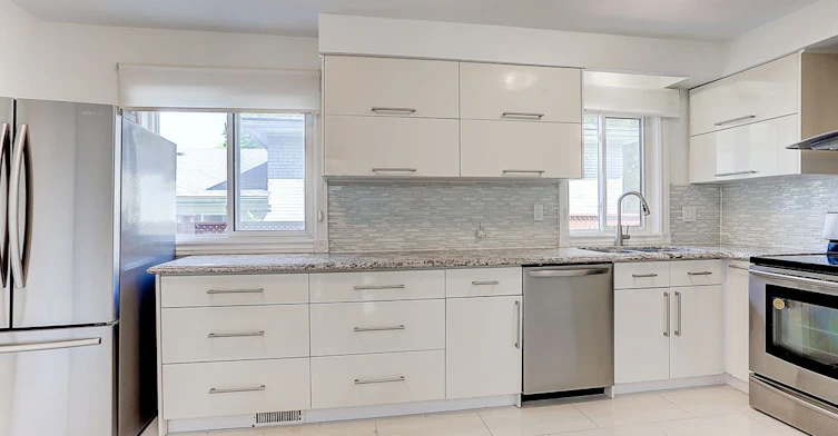 21 Pineway Boulevard, Toronto, ON, M2H 1A3 - 2