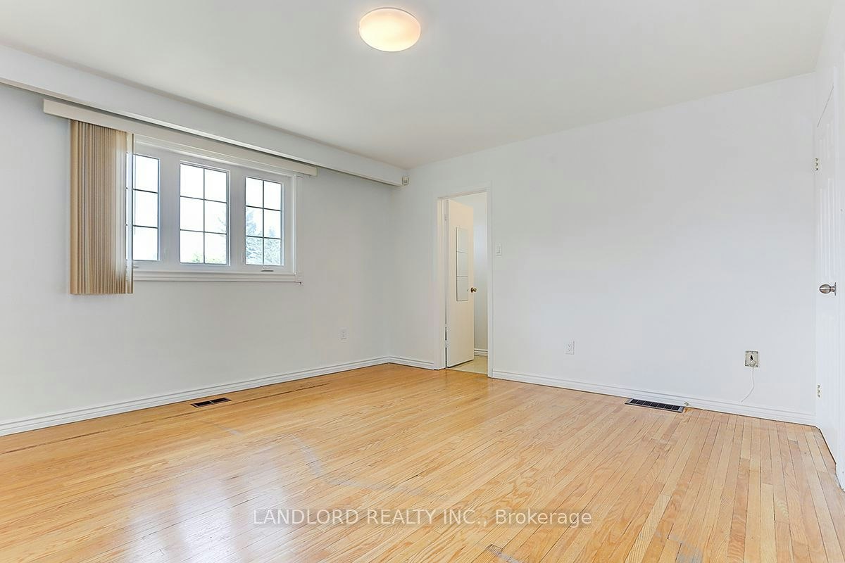21 Pineway Boulevard, Toronto, ON, M2H 1A3 - 17