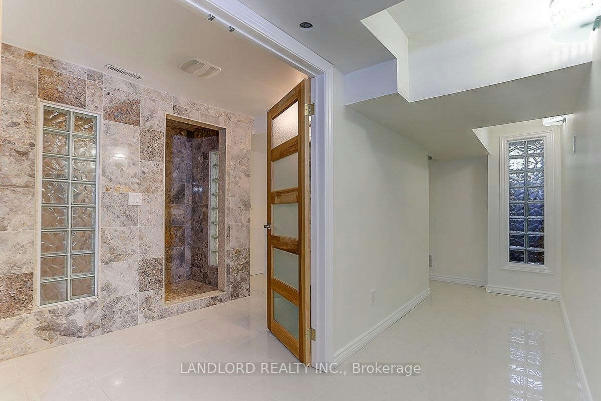 21 Pineway Boulevard, Toronto, ON, M2H 1A3 - 30