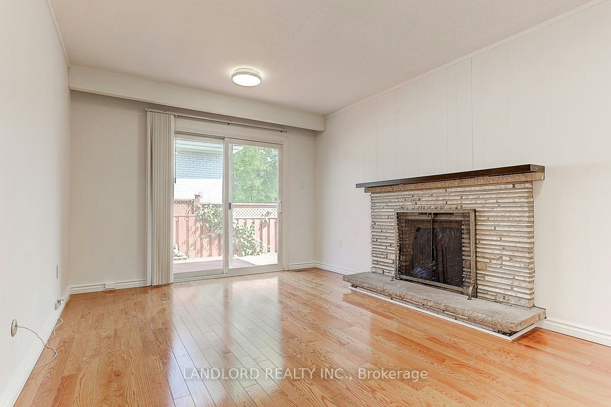 21 Pineway Boulevard, Toronto, ON, M2H 1A3 - 13