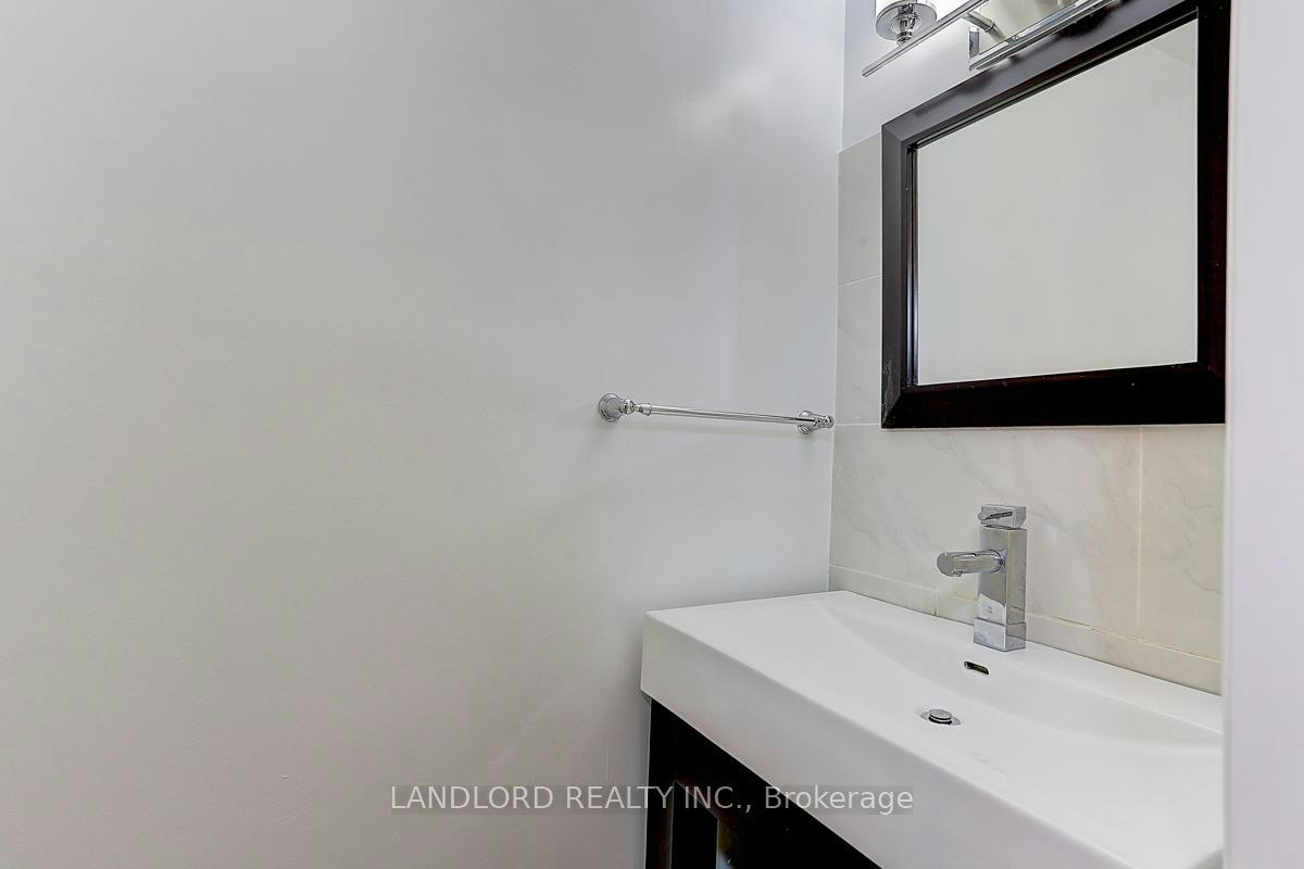 21 Pineway Boulevard, Toronto, ON, M2H 1A3 - 14