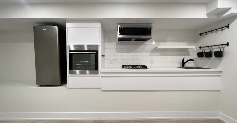 33 Somerset Avenue, Hamilton, ON, L8L 2L4 - 4
