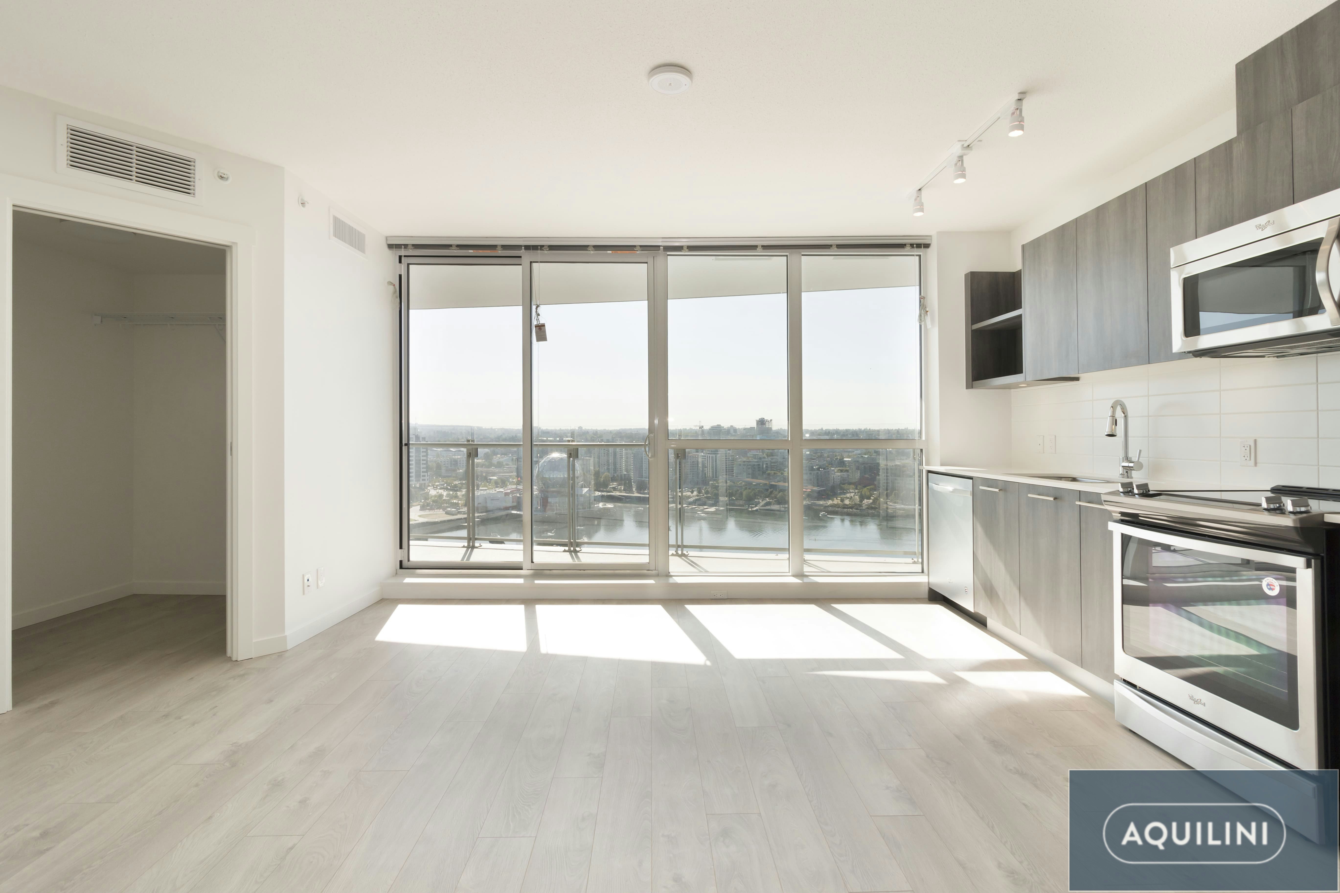 704-685 Pacific Boulevard, Vancouver, BC, V6B 0R4 - 2