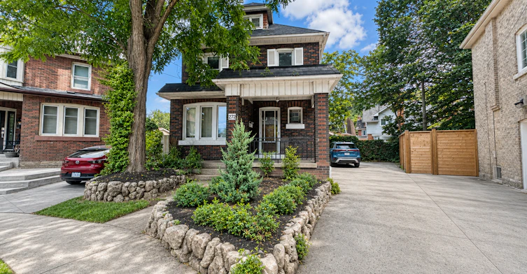 1-272 Stinson Crescent, Hamilton, ON, L8N 1T7