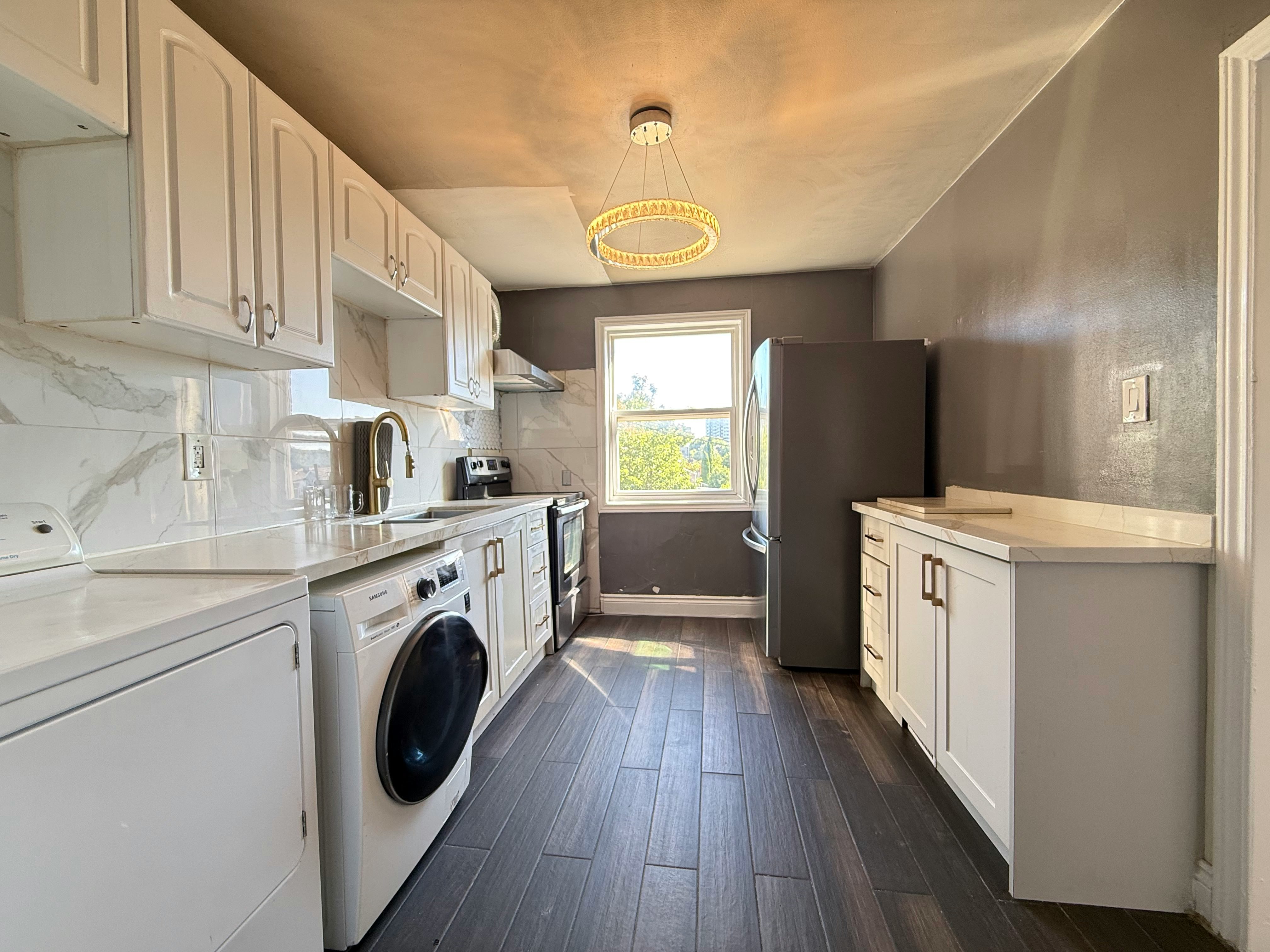 728 Weston Road, Toronto, ON, M6N 3R5 - 3