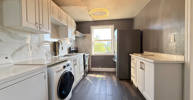 728 Weston Road, Toronto, ON, M6N 3R5 - 3