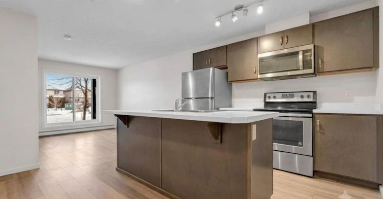 5404 7 Avenue SW, Edmonton, AB, T6X 2K4 - 2