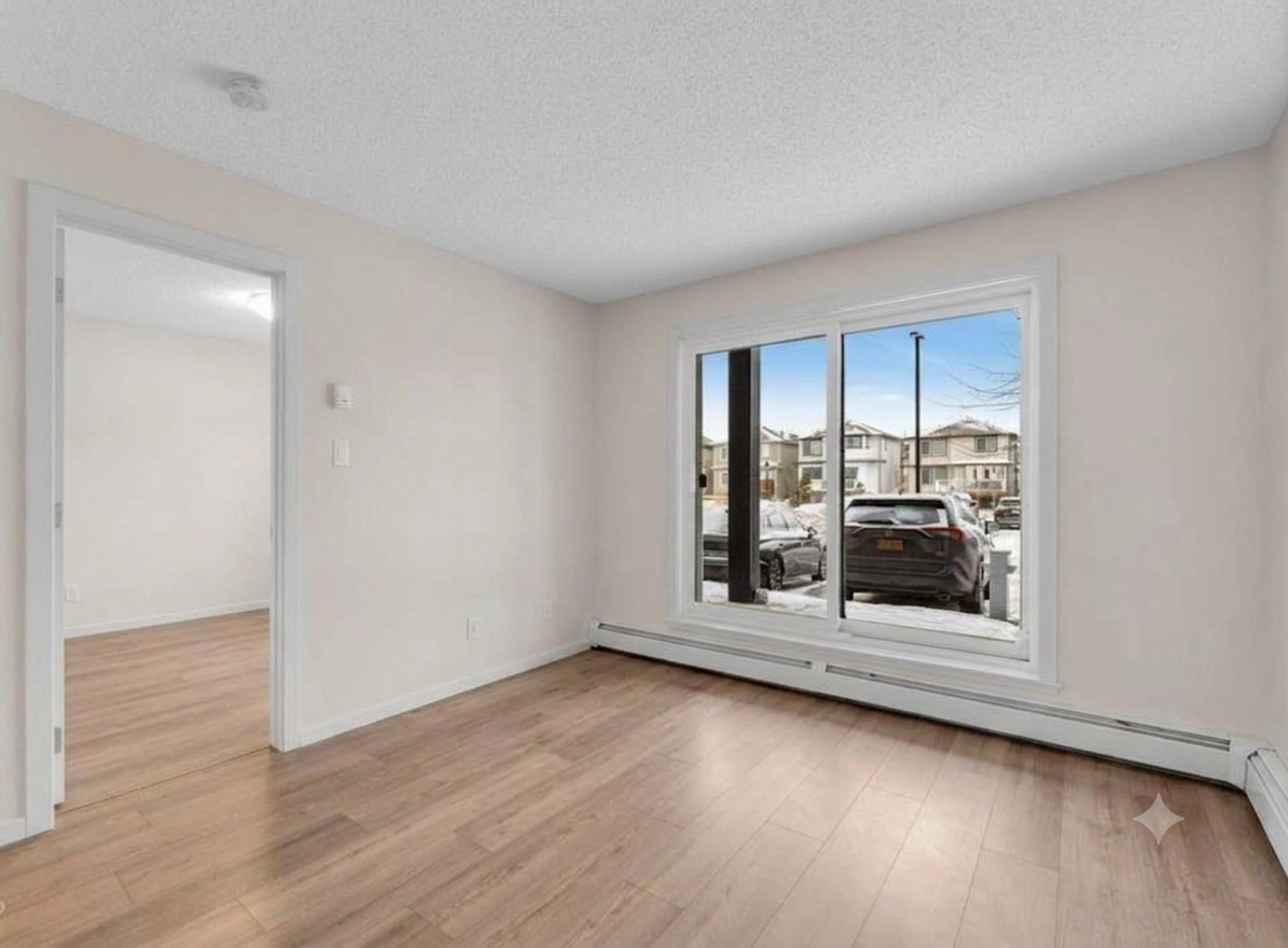 5404 7 Avenue SW, Edmonton, AB, T6X 2K4 - 5