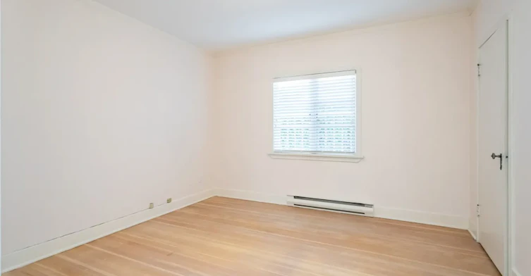 3878 West 8th Avenue, Vancouver, BC, V6R 1Z4 - 9