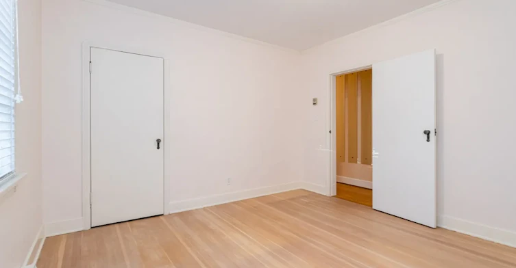 3878 West 8th Avenue, Vancouver, BC, V6R 1Z4 - 10