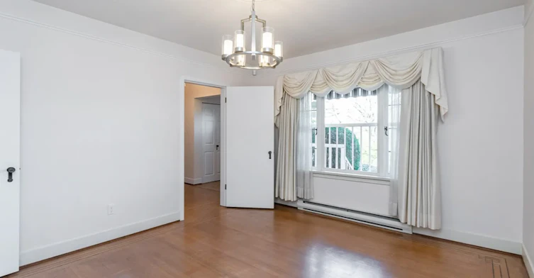 3878 West 8th Avenue, Vancouver, BC, V6R 1Z4 - 7